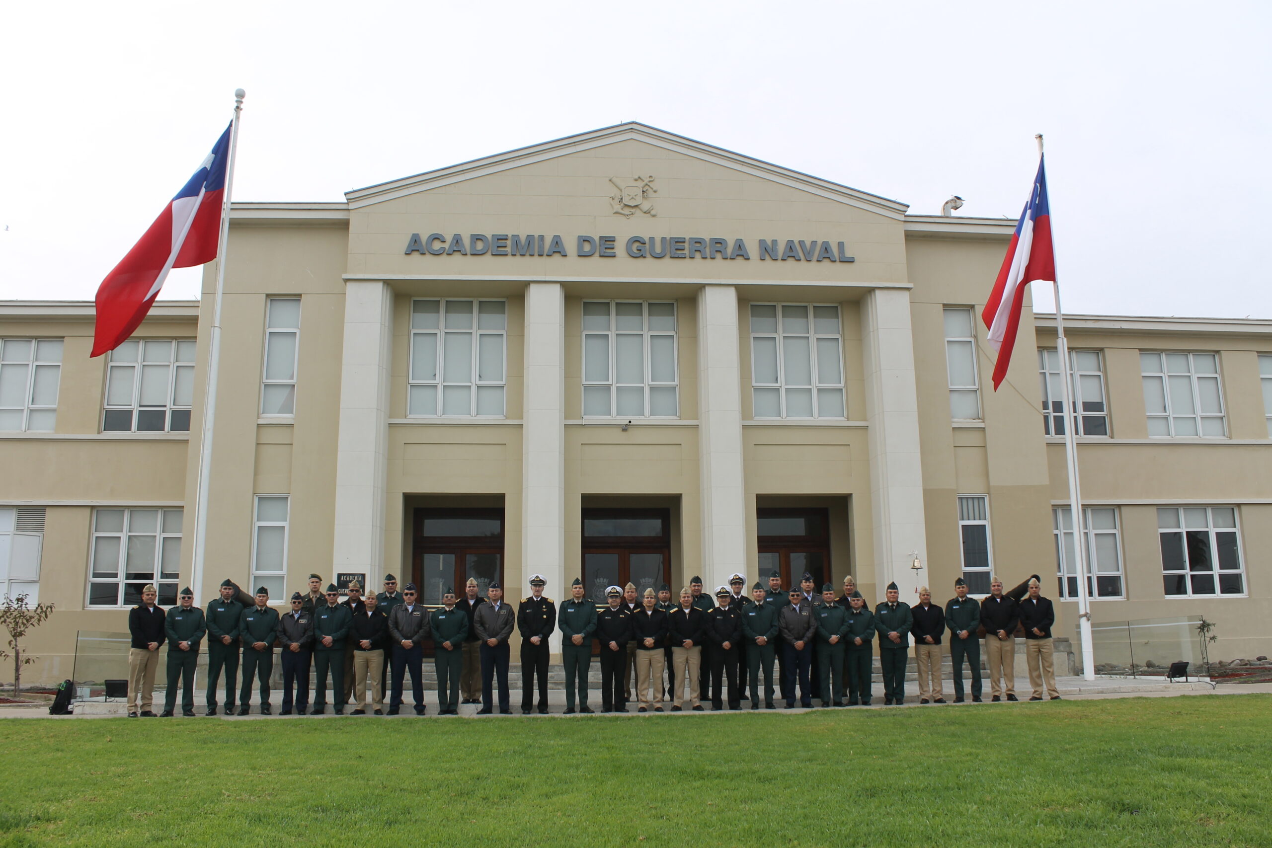 Lee más sobre el artículo Visita Delegación de la Escuela Superior de Guerra de Colombia