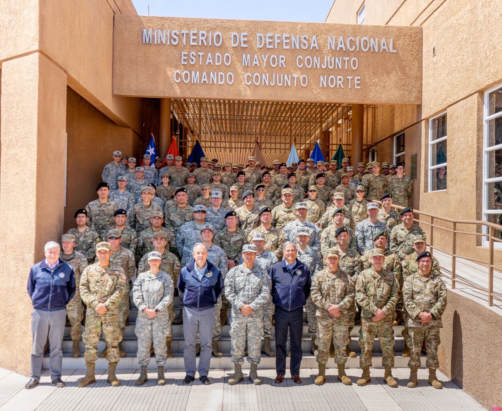 Lee más sobre el artículo Alumnos del Curso de Estado Mayor de la Academia de Guerra Naval realizan visita profesional al teatro de operaciones norte 